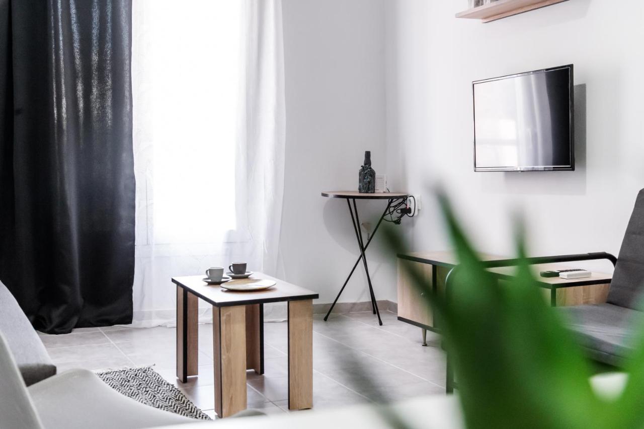 Minimalistic Apartment Petros イラクリオン エクステリア 写真
